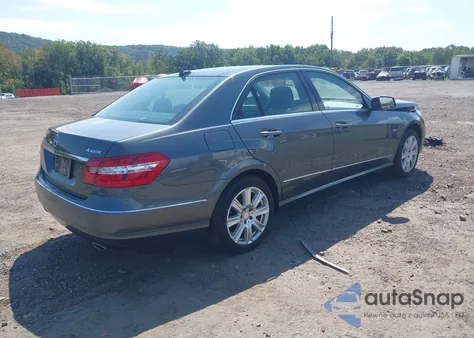 2012 Mercedes-Benz E 350 4Matic z USA, uszkodzony, nr VIN WDDHF8JB0CA617158